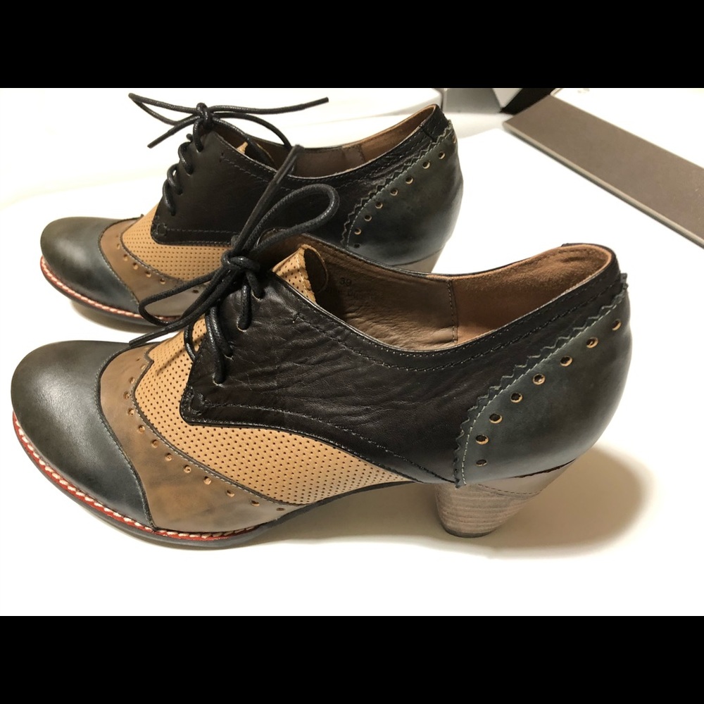 L’ ARTISTE Spring Step shoes